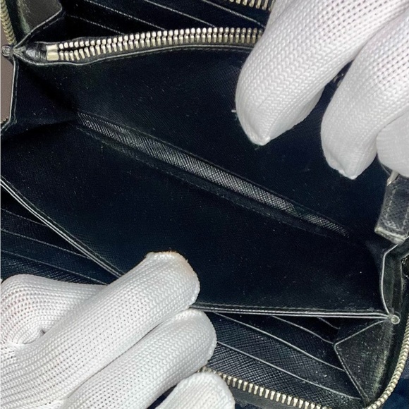 Prada Black Wallet with Yellow Arrow Design - Picture 6 of 8